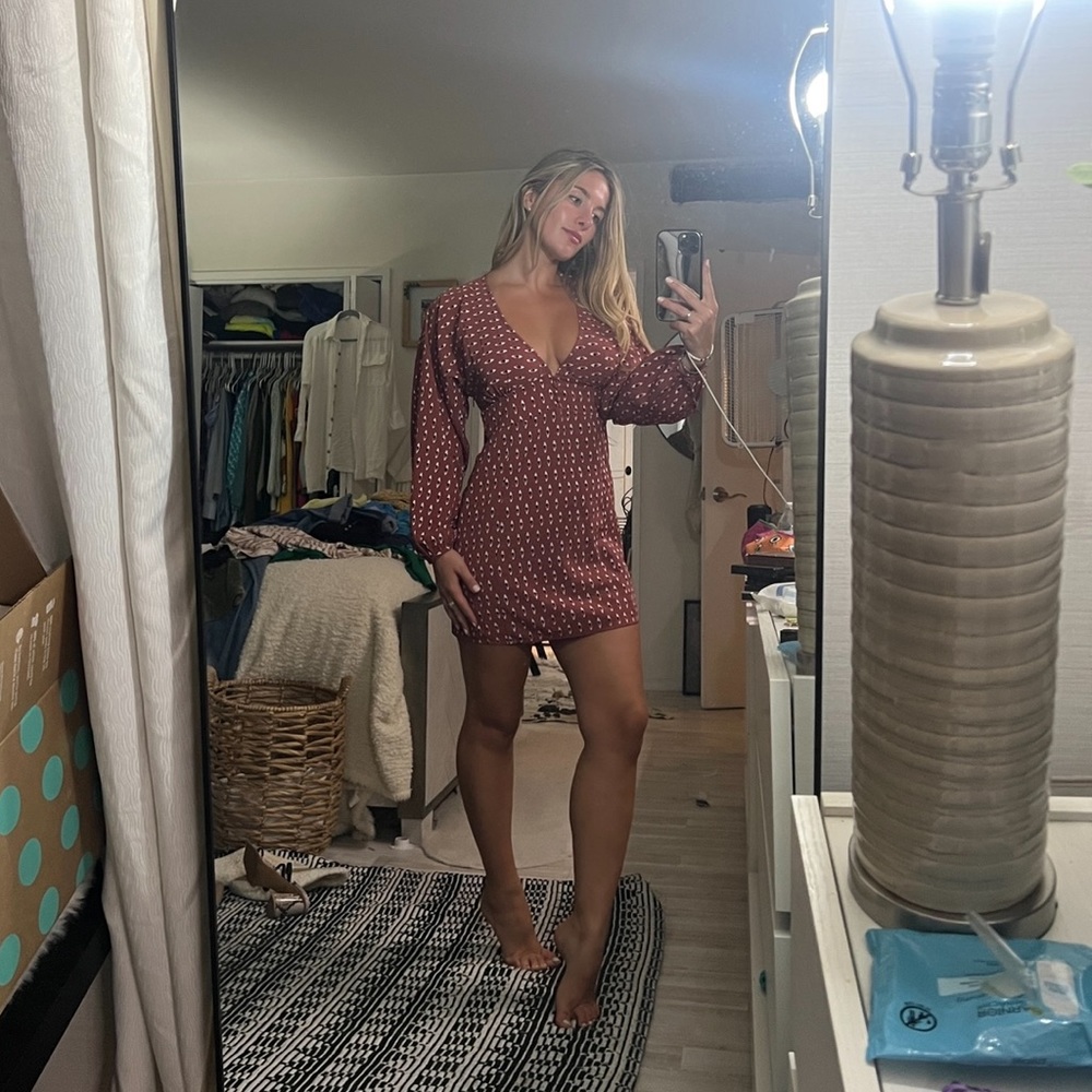 AMUSE SOCIETY EVIL EYE DRESS MAROON BURGUNDY DEEP V SABO SHOWPO HELLO MOLLY - Picture 3 of 7